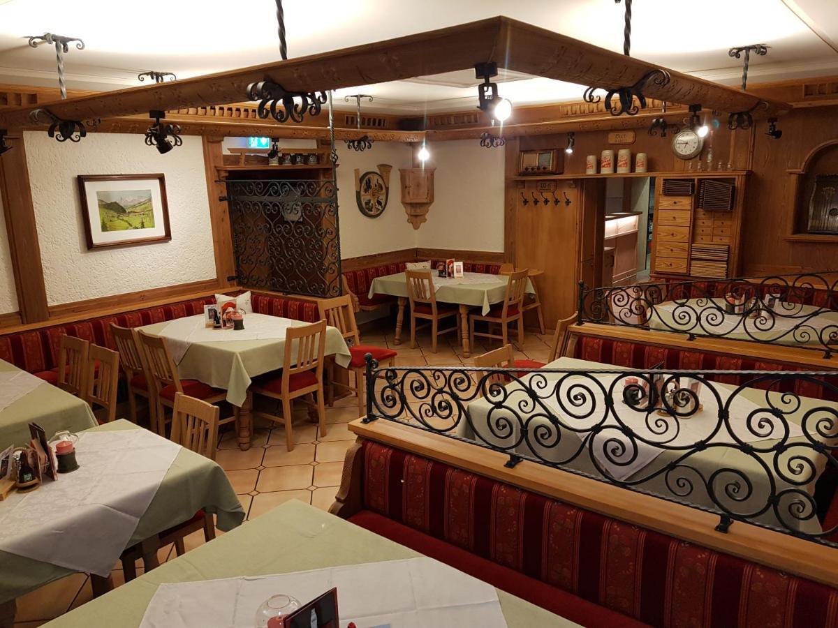 מלון רדשטאדט Gasthof - Restaurant Locker מראה חיצוני תמונה